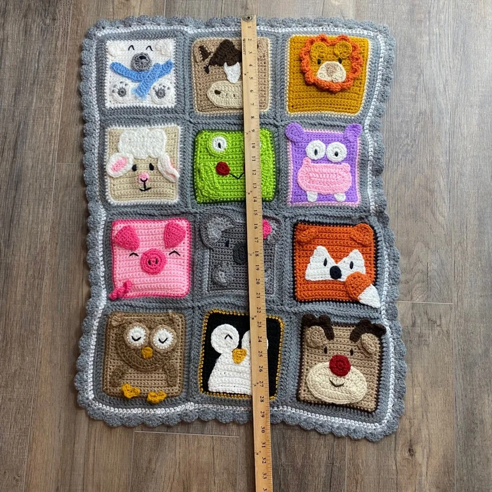 Handmade Crochet Animal Face Baby Blanket Grey Scalloped Border Multi 22in Wide